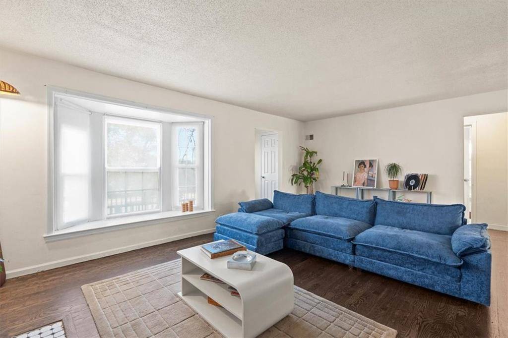 Kansas City, MO 64110,5806 Highland AVE