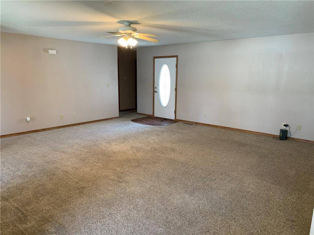 Frontenac, KS 66763,1019 S Hugh ST