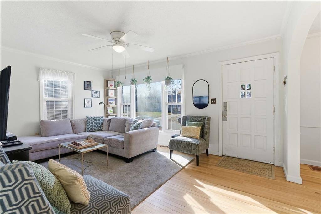 Kansas City, MO 64114,8327 Madison AVE