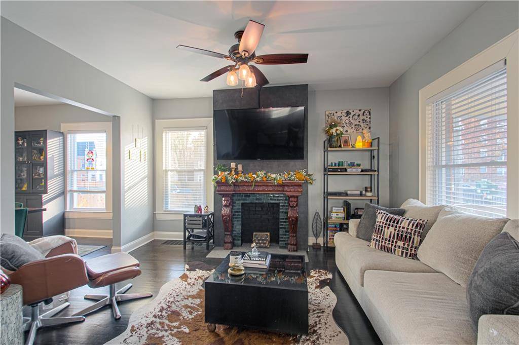 Kansas City, MO 64111,3419 Central ST