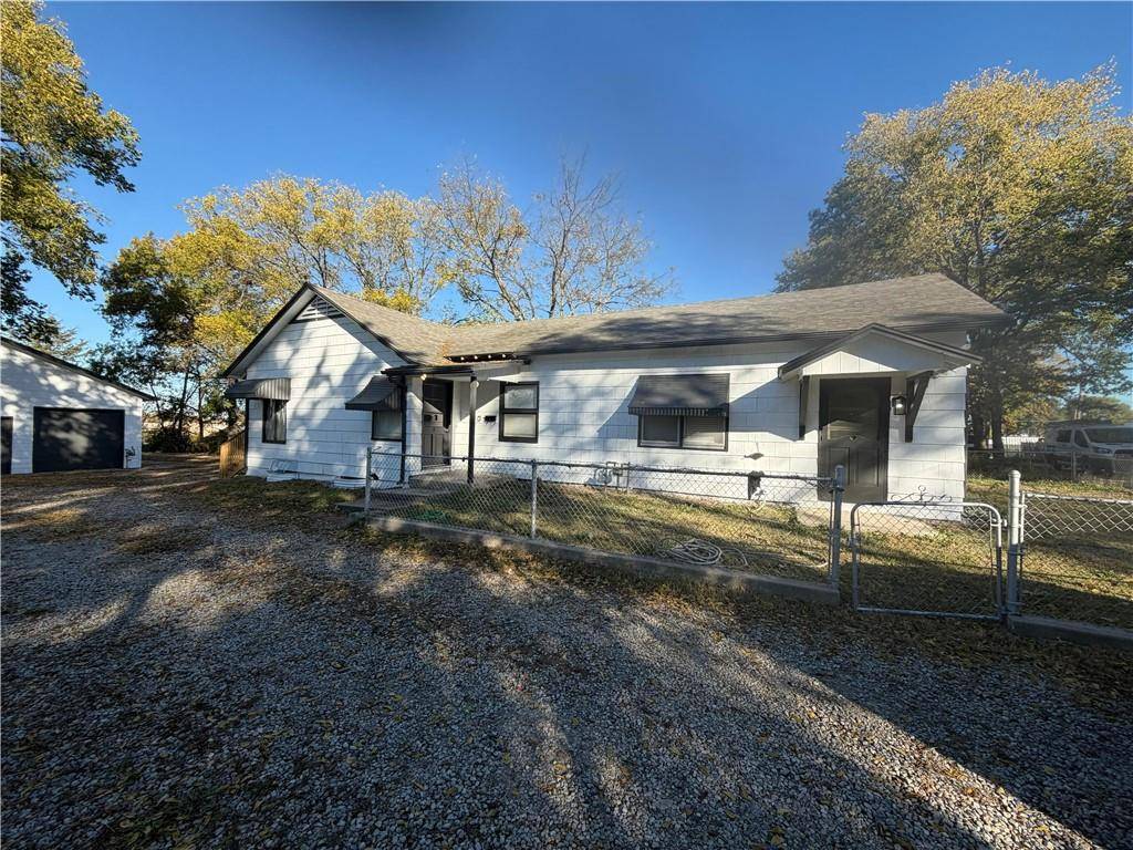 Grandview, MO 64030,13120 4th ST