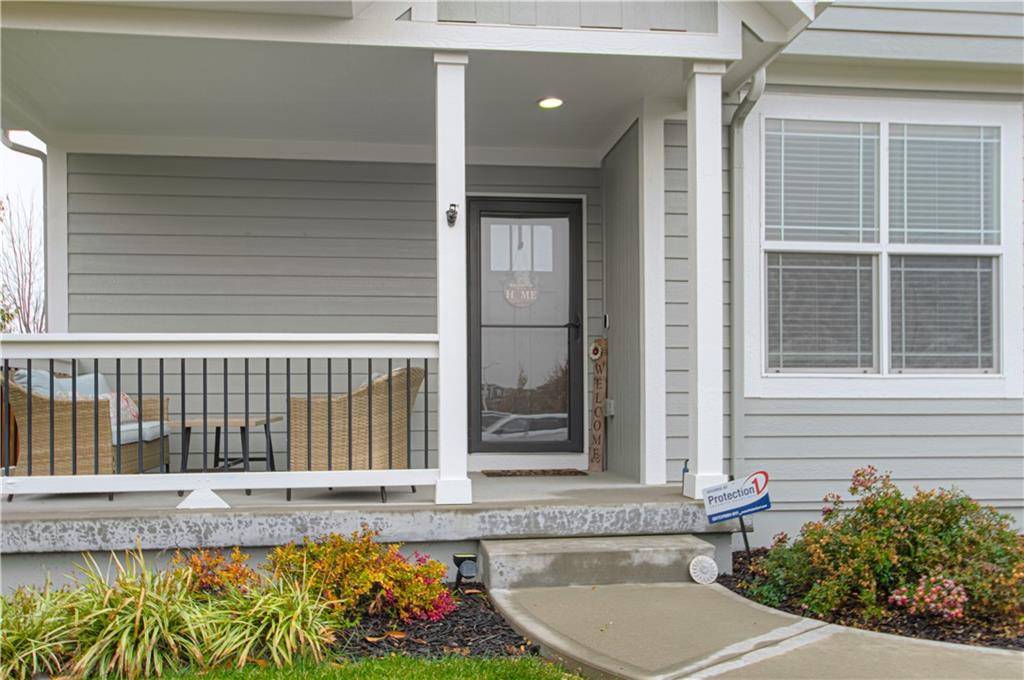 Olathe, KS 66062,18902 W 166th TER