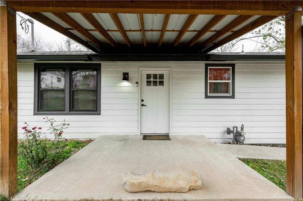 Ozark, MO 65721,605 E Oak ST