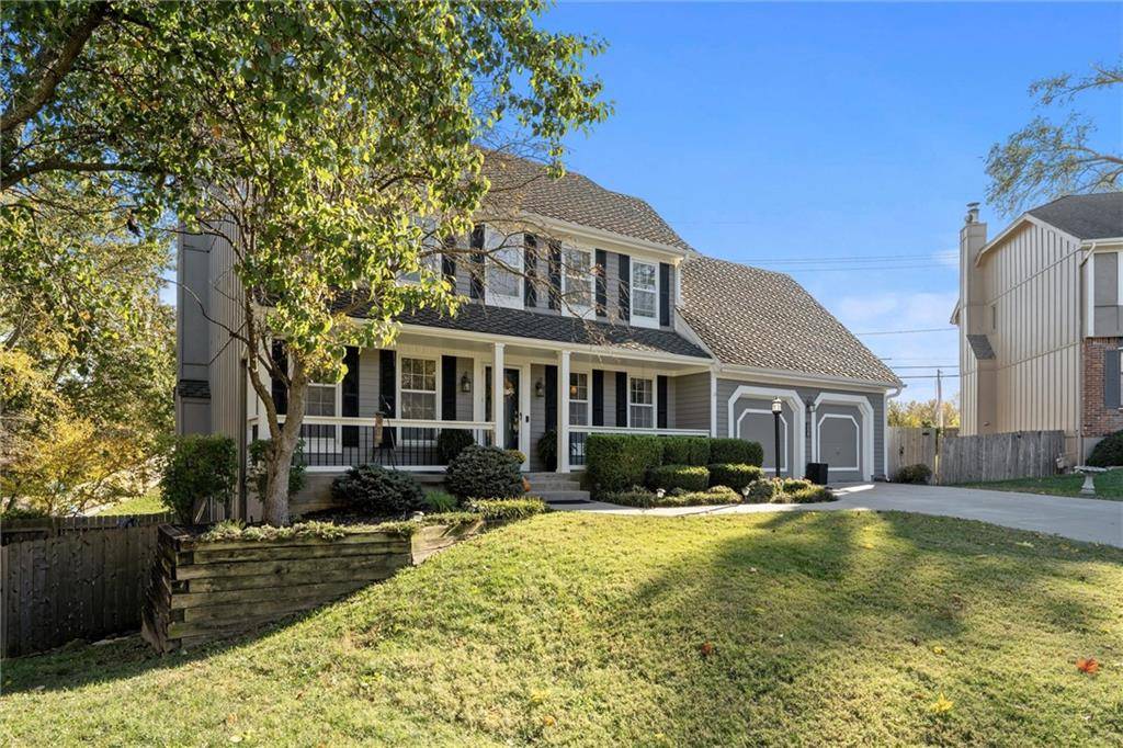 Lenexa, KS 66215,8641 Greenwood LN