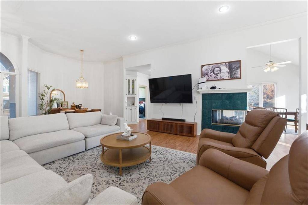 Leavenworth, KS 66048,4127 Newman ST