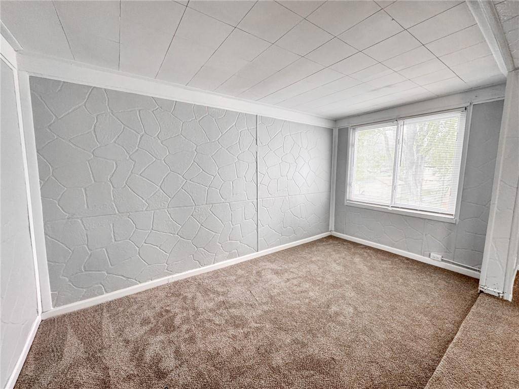 Independence, MO 64052,2310 S Hall RD