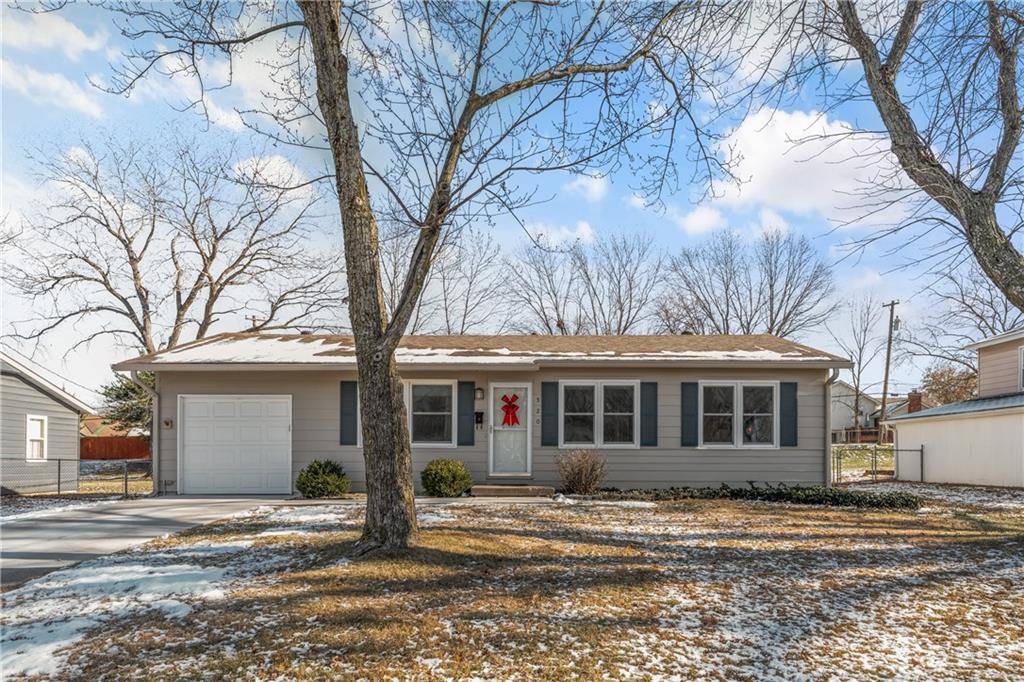 Olathe, KS 66061,520 S Alta LN