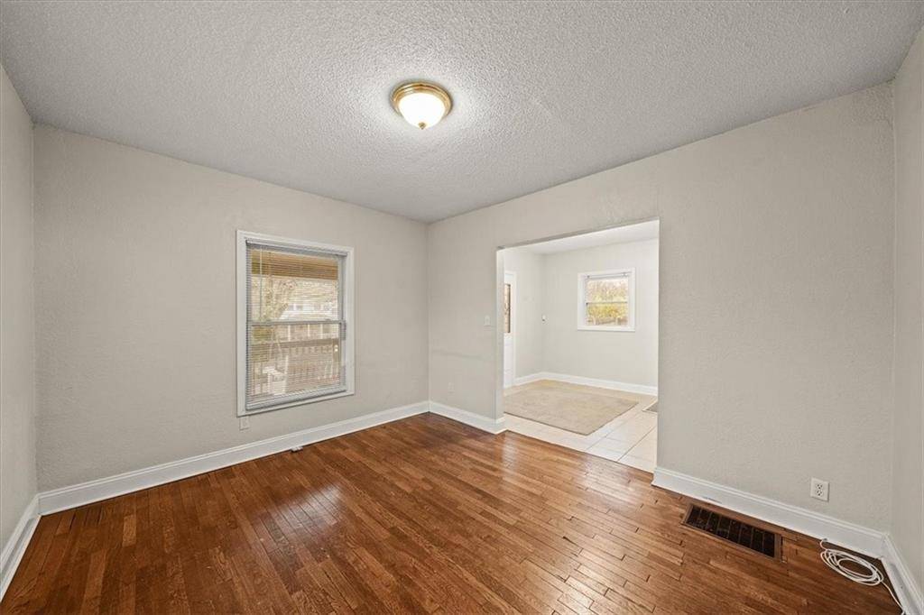 Kansas City, MO 64110,5829 Virginia AVE