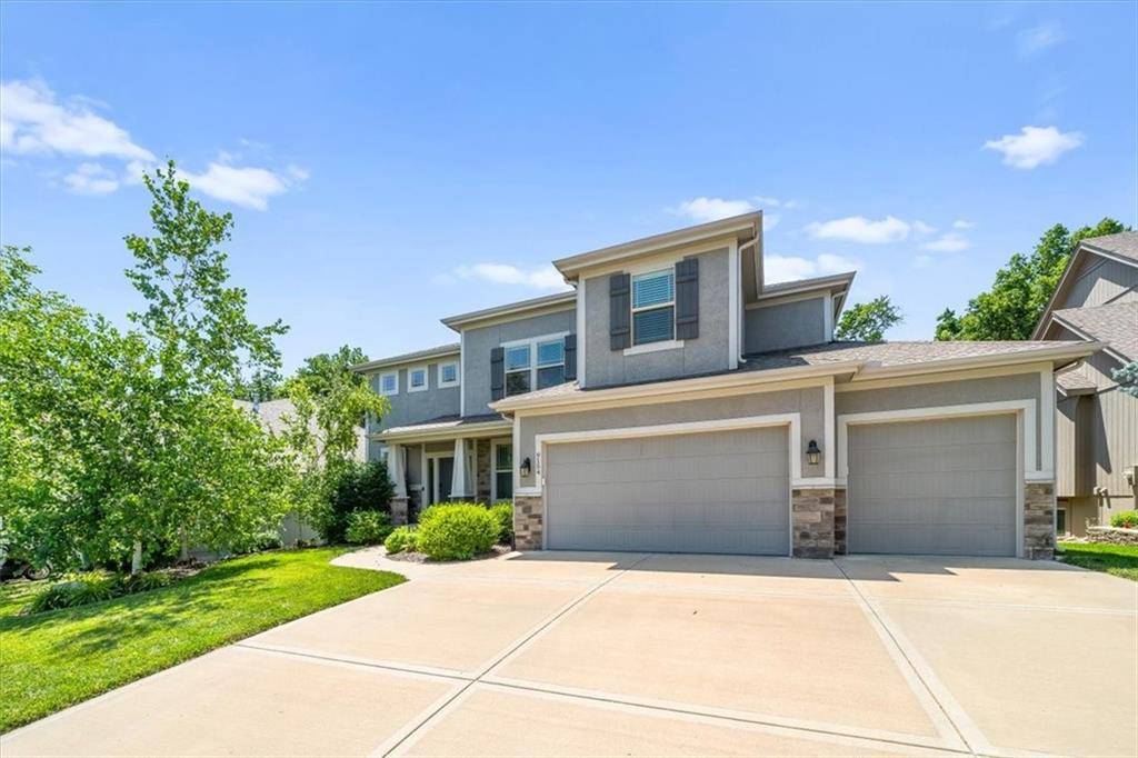 Lenexa, KS 66227,9154 Shady Bend RD