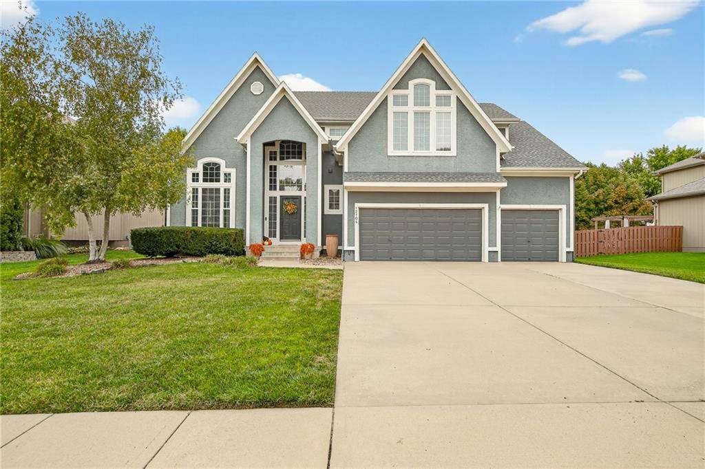 Overland Park, KS 66221,12704 W 138TH PL