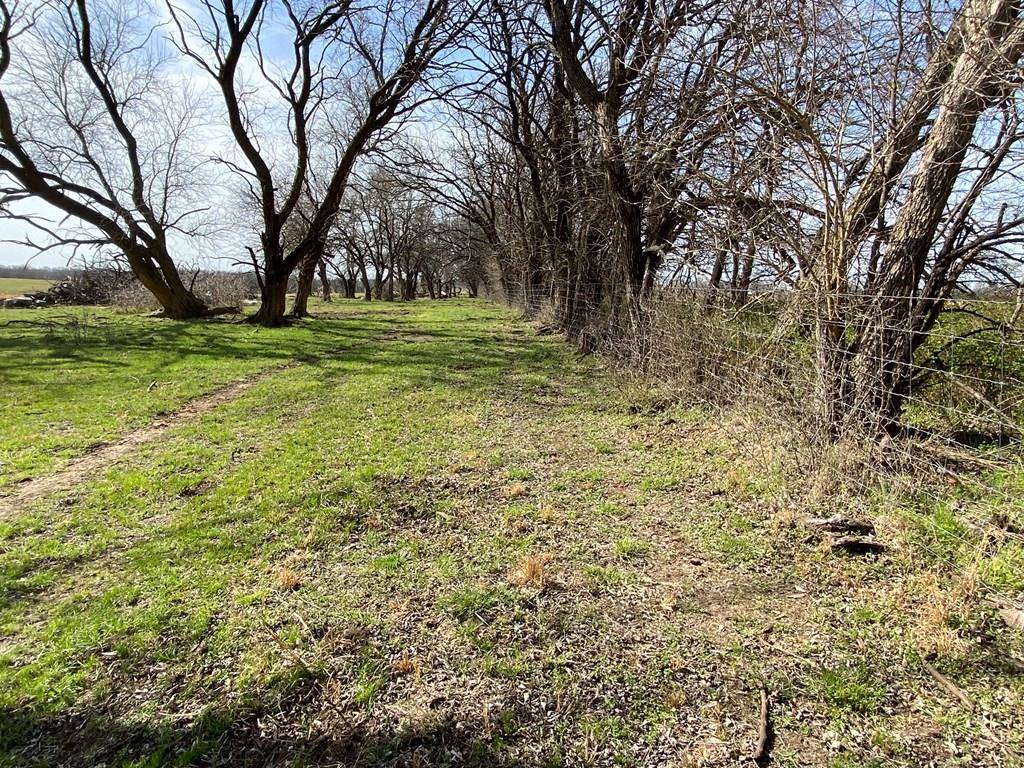 Cherryvale, KS 67335,0000 Douglas RD