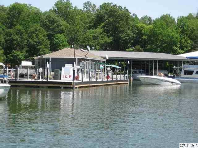 Lake Wylie, SC 29710,73 Ridgeport RD #73