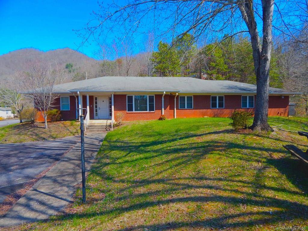 Sylva, NC 28779,144 Falls CIR