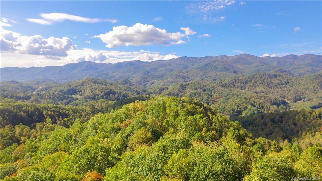 Sylva, NC 28779,0015 E Spark Chaser RD