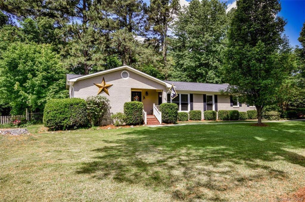 Statesville, NC 28677,717 Waverly PL
