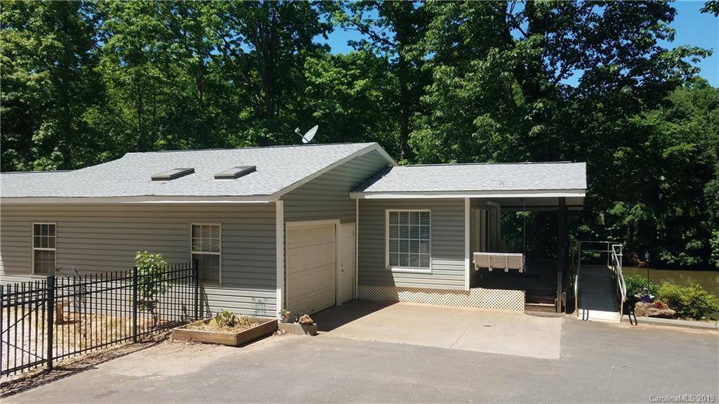 Lake Wylie, SC 29710,141 Clear Cove LN