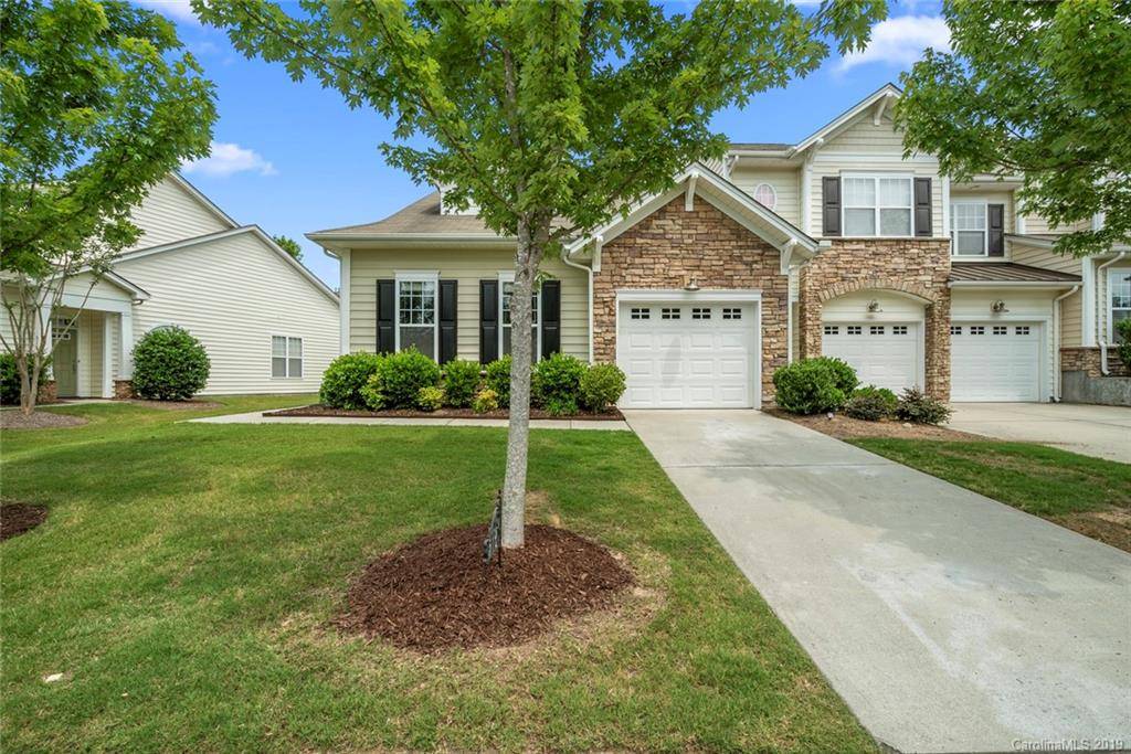 Tega Cay, SC 29708,512 Pine Links DR