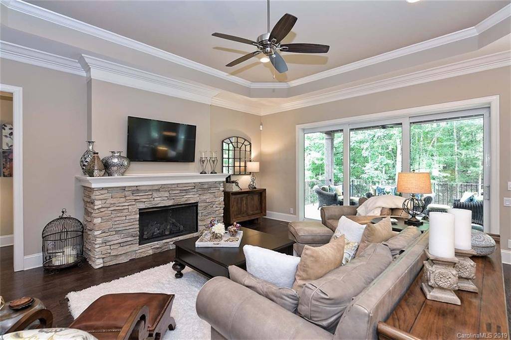 Fort Mill, SC 29715,306 Montmorenci XING