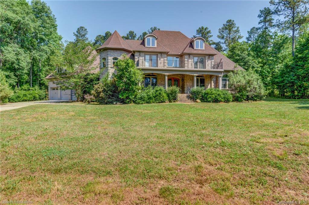 Lake Wylie, SC 29710,4456 River Oaks RD