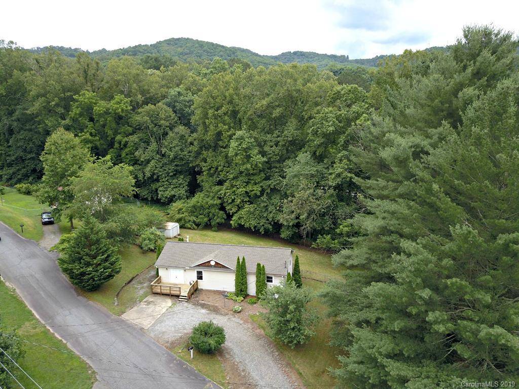 Sylva, NC 28779,72 S Woods DR