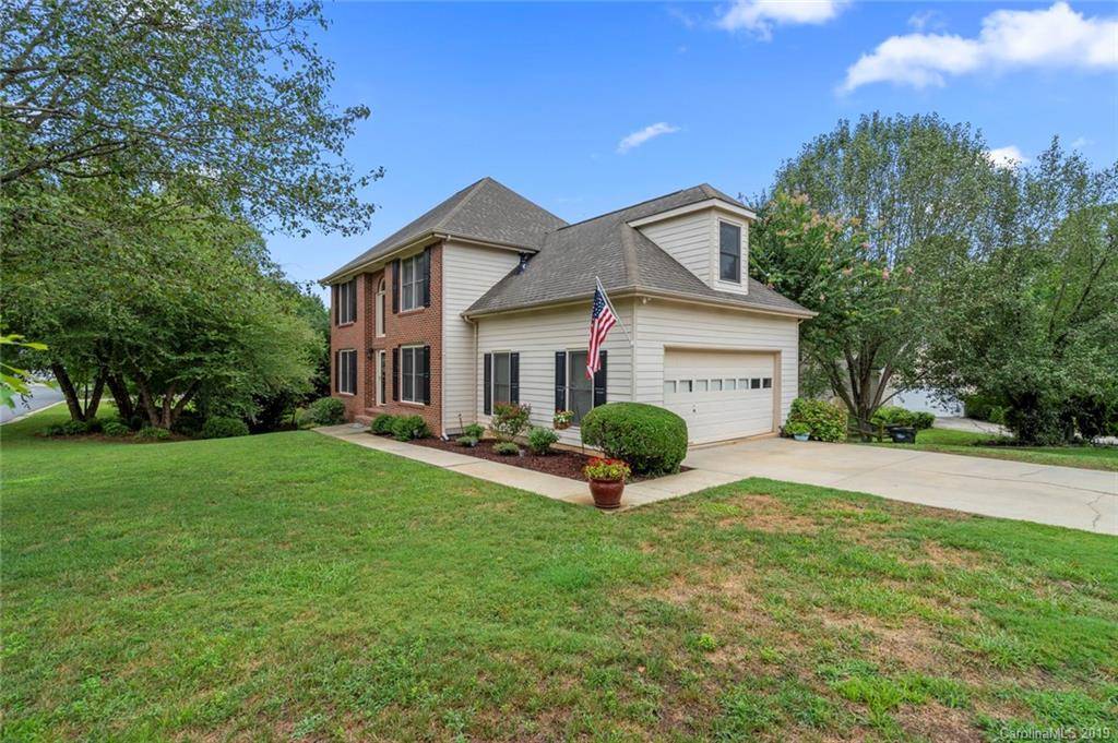 Fort Mill, SC 29708,901 Santee LN