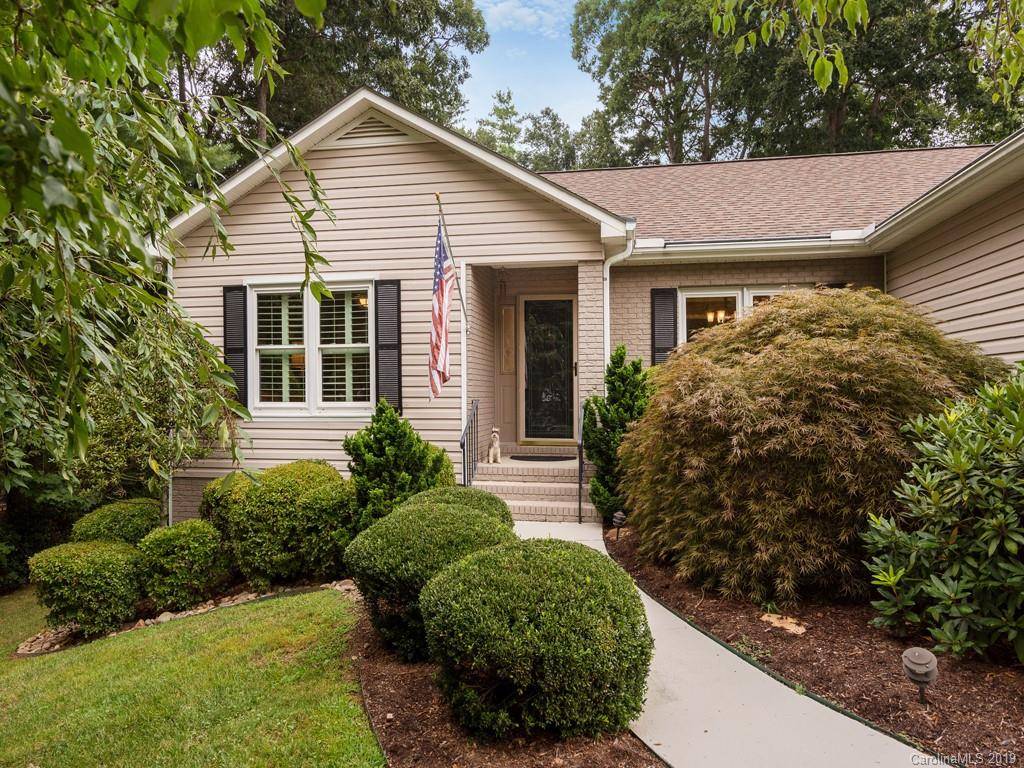 Hendersonville, NC 28792,311 Classic Oaks CIR