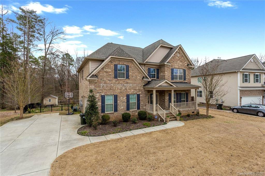 Lake Wylie, SC 29710,329 Windy Pine DR