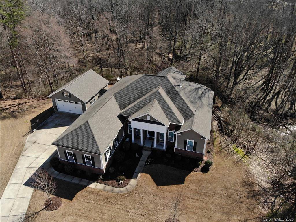 Tega Cay, SC 29708,1223 Gloriosa CT