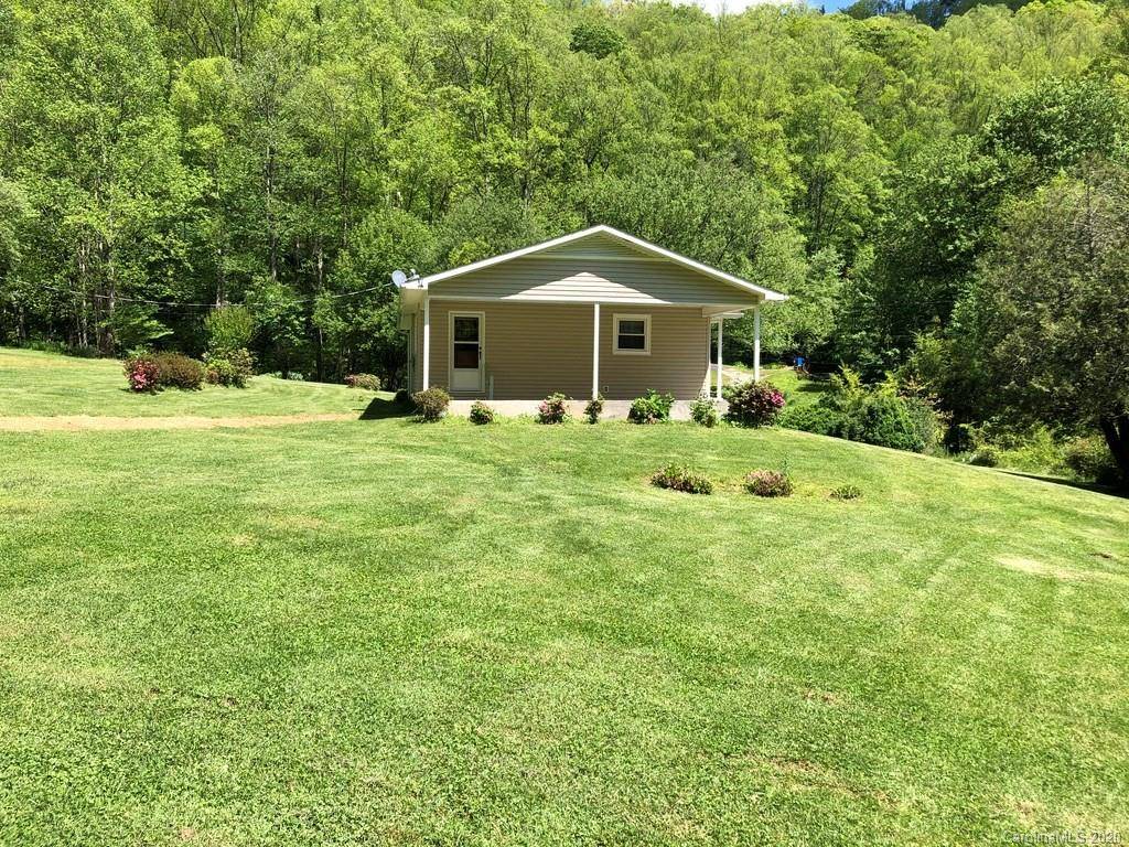 Sylva, NC 28779,10 Artic LN