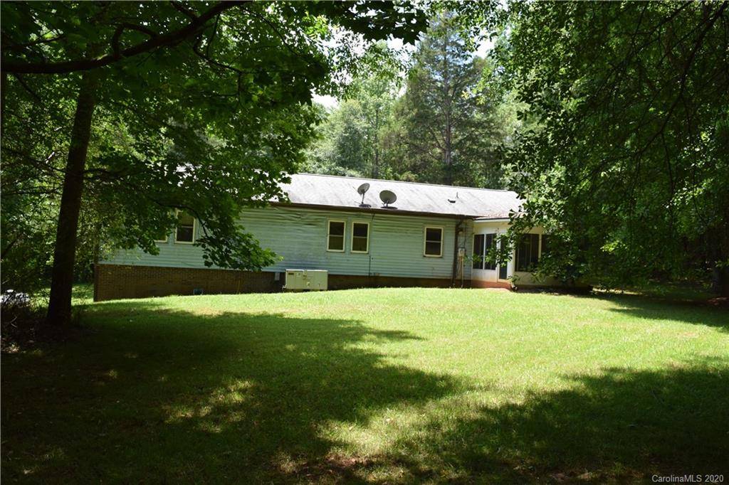 Clover, SC 29710,924 Antrim LN