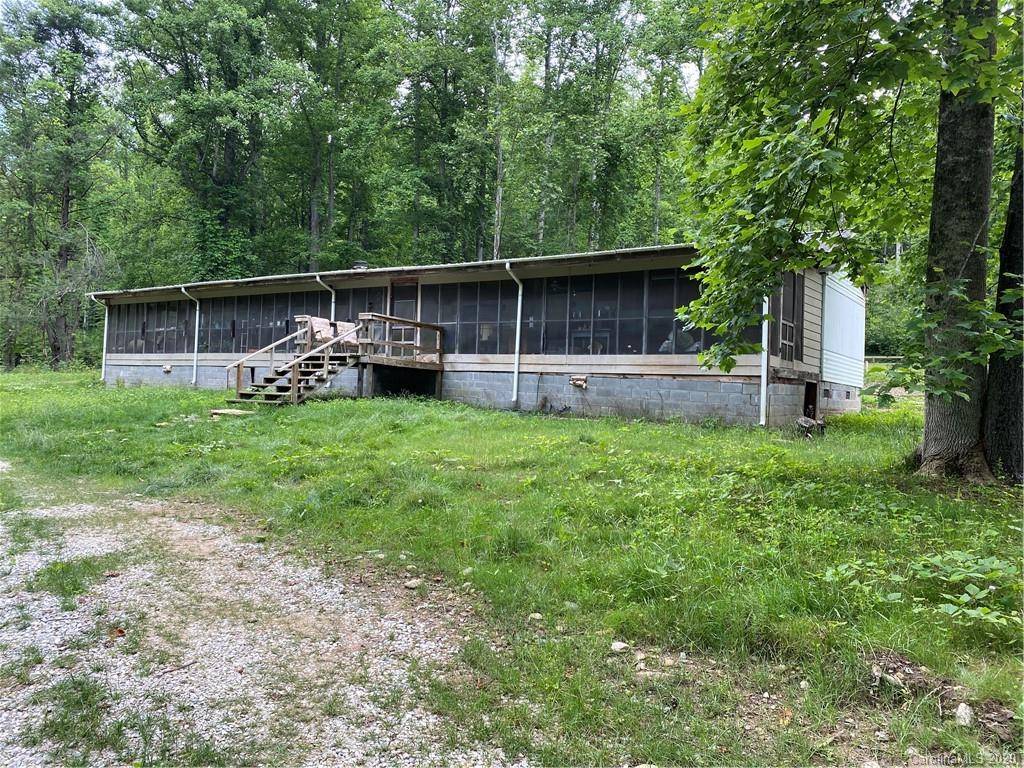 Marion, NC 28752,8059 BUCK CREEK RD