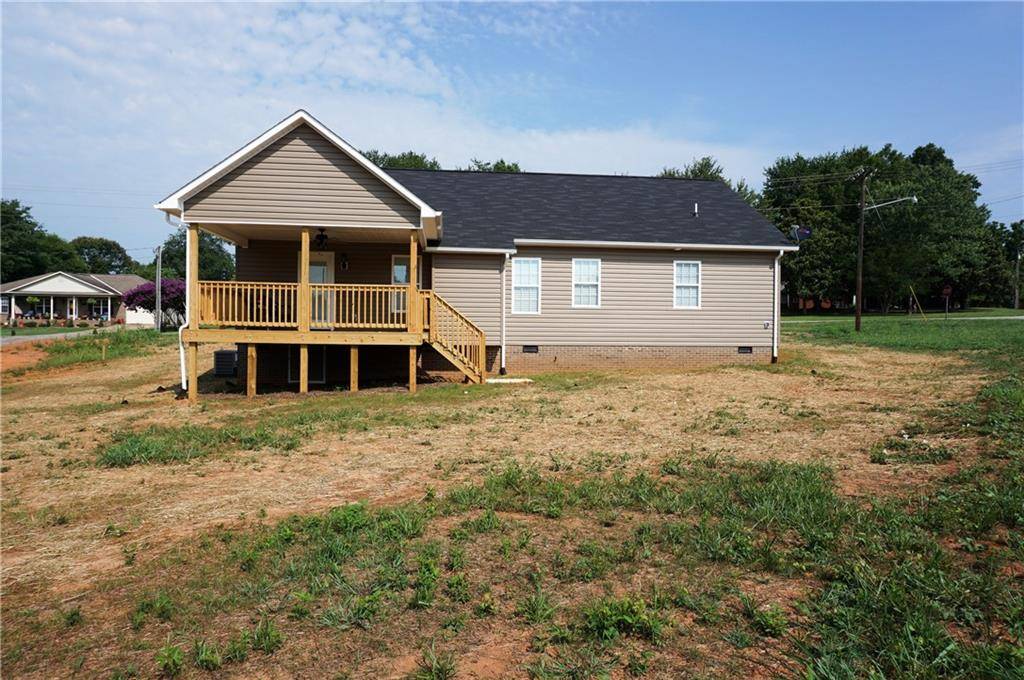 Conover, NC 28613,99 1st Street PL SE