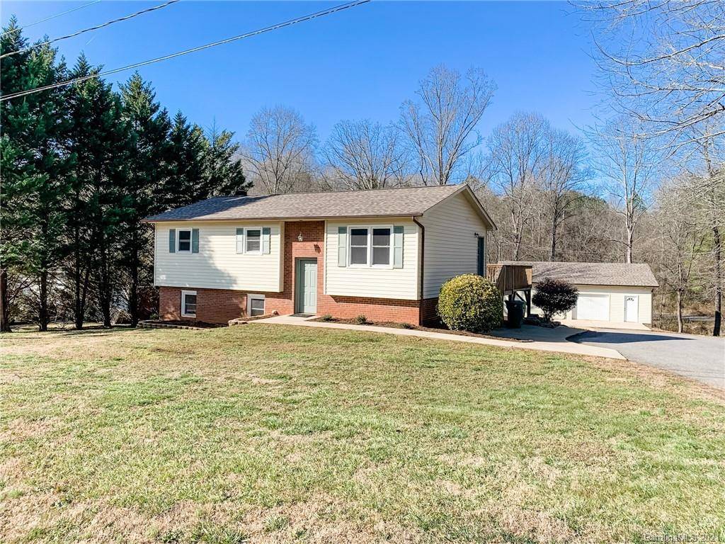 Newton, NC 28658,1916 Todd ST