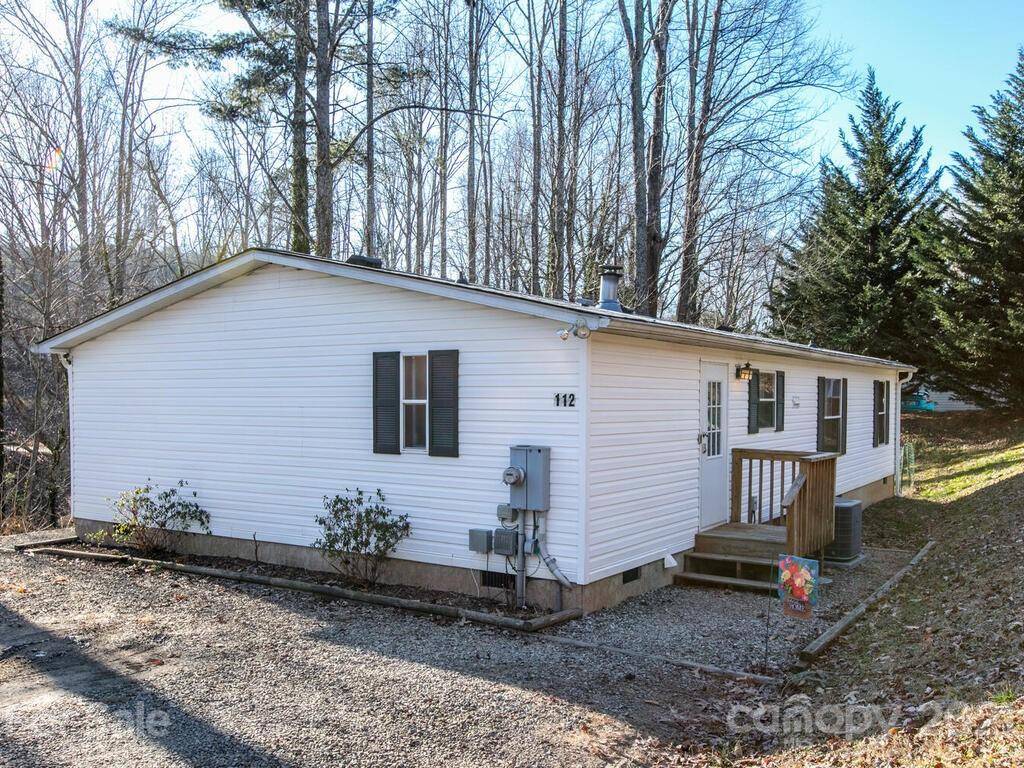 Candler, NC 28715,112 Cordella RD