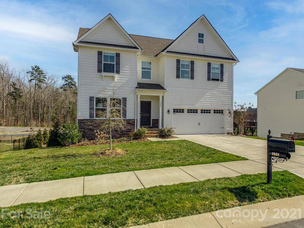 Matthews, NC 28104,1203 Clover LN