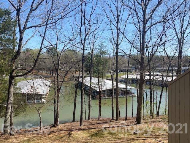 Lake Wylie, SC 29710,62 Ridgeport RD