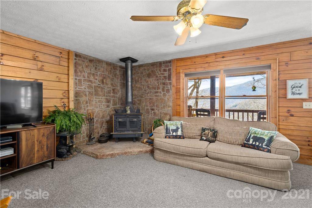 Maggie Valley, NC 28751,454 Conley DR