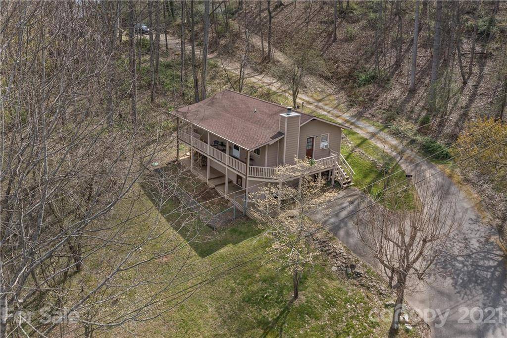 Waynesville, NC 28786,165 Waldonpond PL