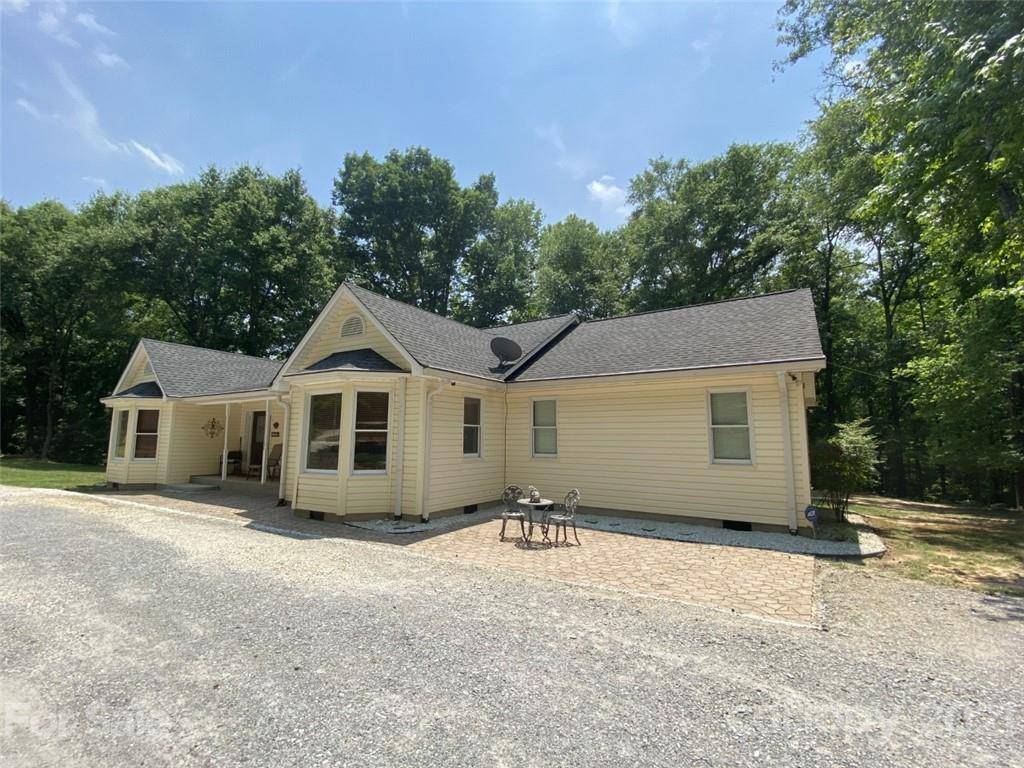 Blacksburg, SC 29702,433 Foster Lake RD