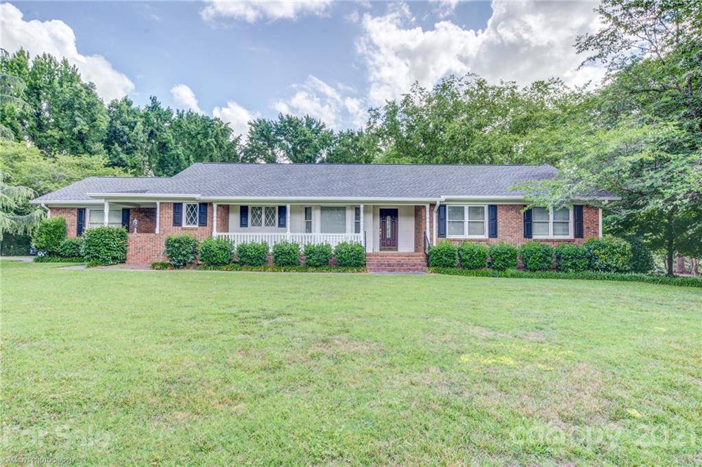 Fort Mill, SC 29708,2744 Farmlake LN