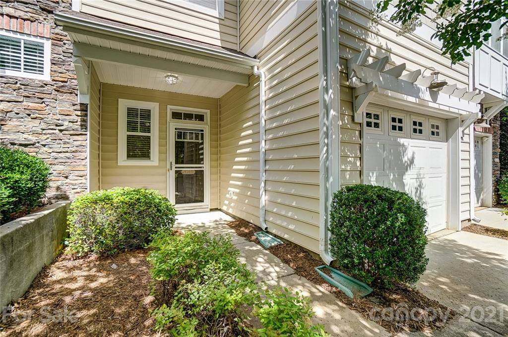 Fort Mill, SC 29708,853 Petersburg DR