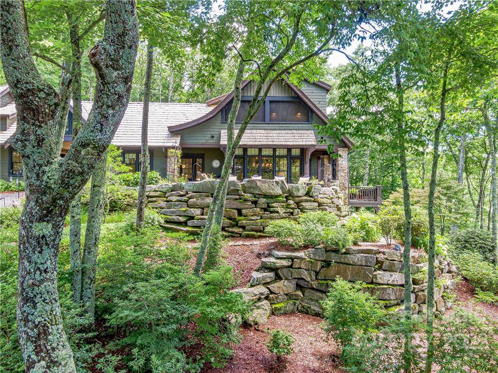 Sylva, NC 28779,379 Sweet Fern WAY