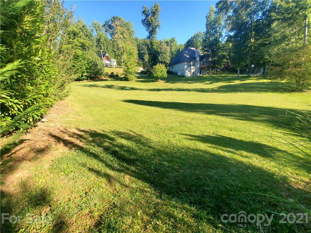 Hendersonville, NC 28792,218 Baton LN