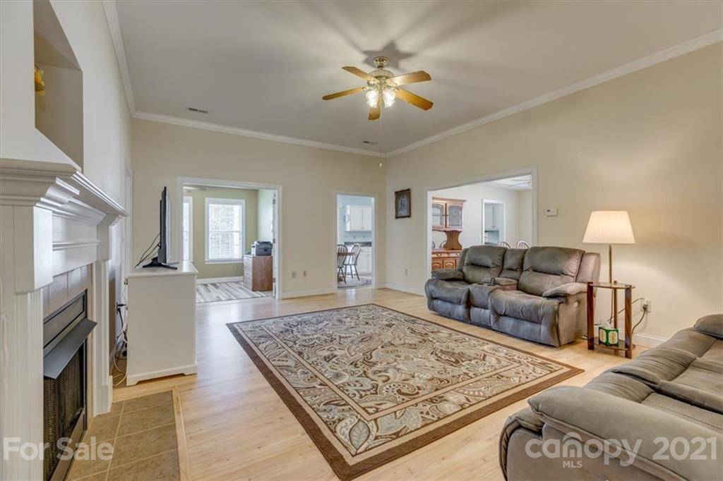 Fort Mill, SC 29708,704 Beechnut CT