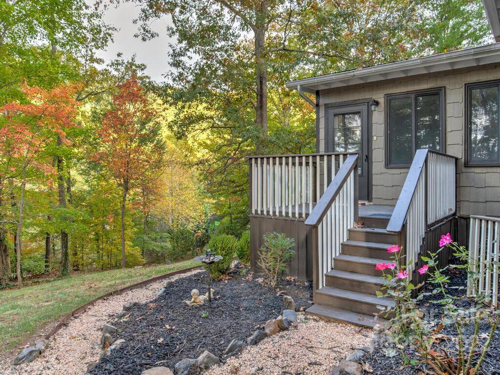 Candler, NC 28715,26 Molly LN