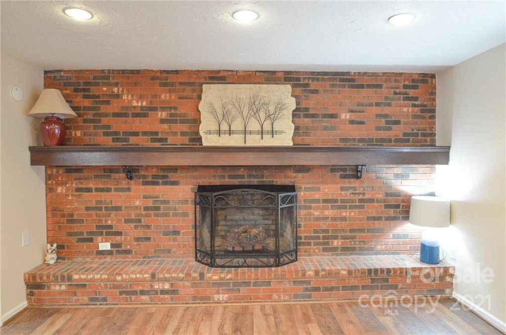 Hudson, NC 28638,4014 Beach RD