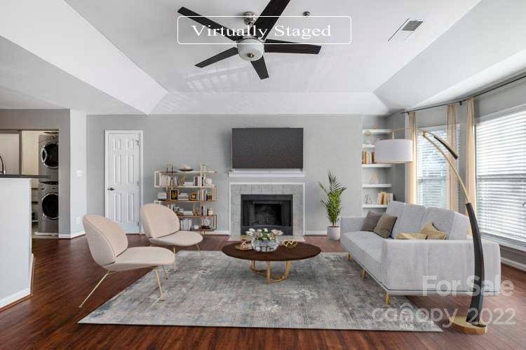 Charlotte, NC 28202,517 Graham ST #3H