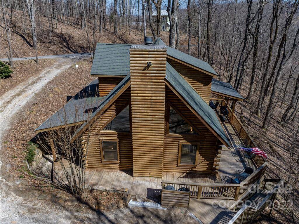 Little Switzerland, NC 28749,856 Carvers Knob RD