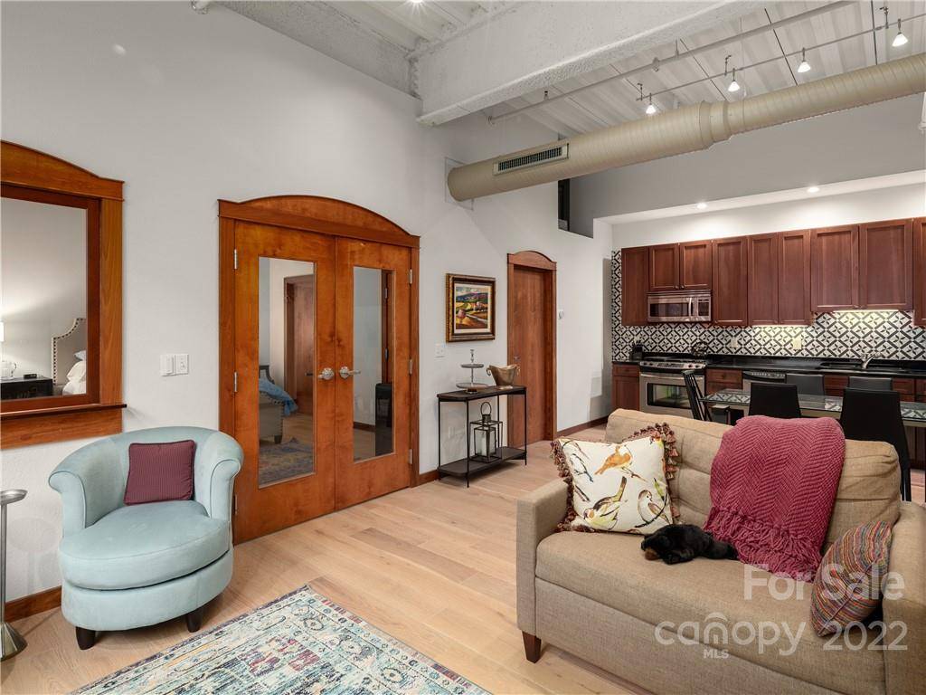 Asheville, NC 28801,12 S Lexington AVE #200