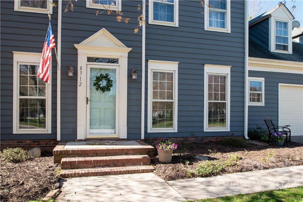 Charlotte, NC 28277,8712 Goose CT